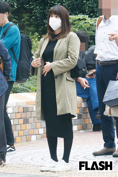 上原多香子、乳輪見せヌード、おっぱいポロリ！エロ画像！不倫。